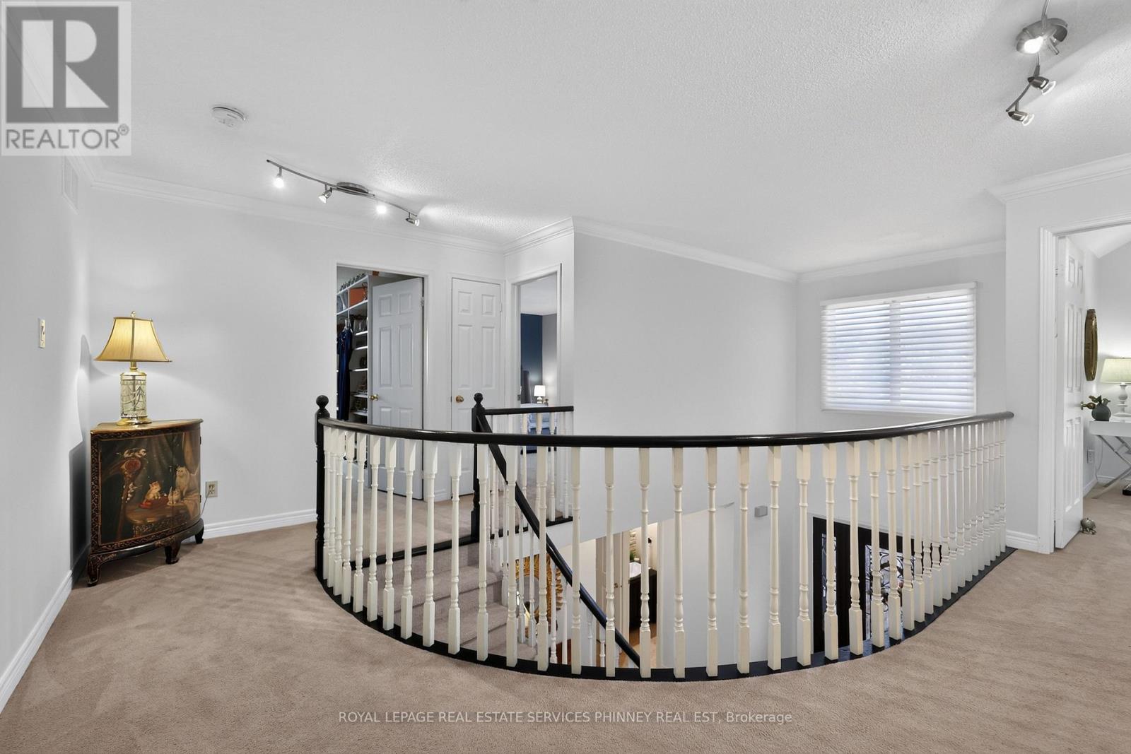 1572 Flamborough Circle Property Photo 16