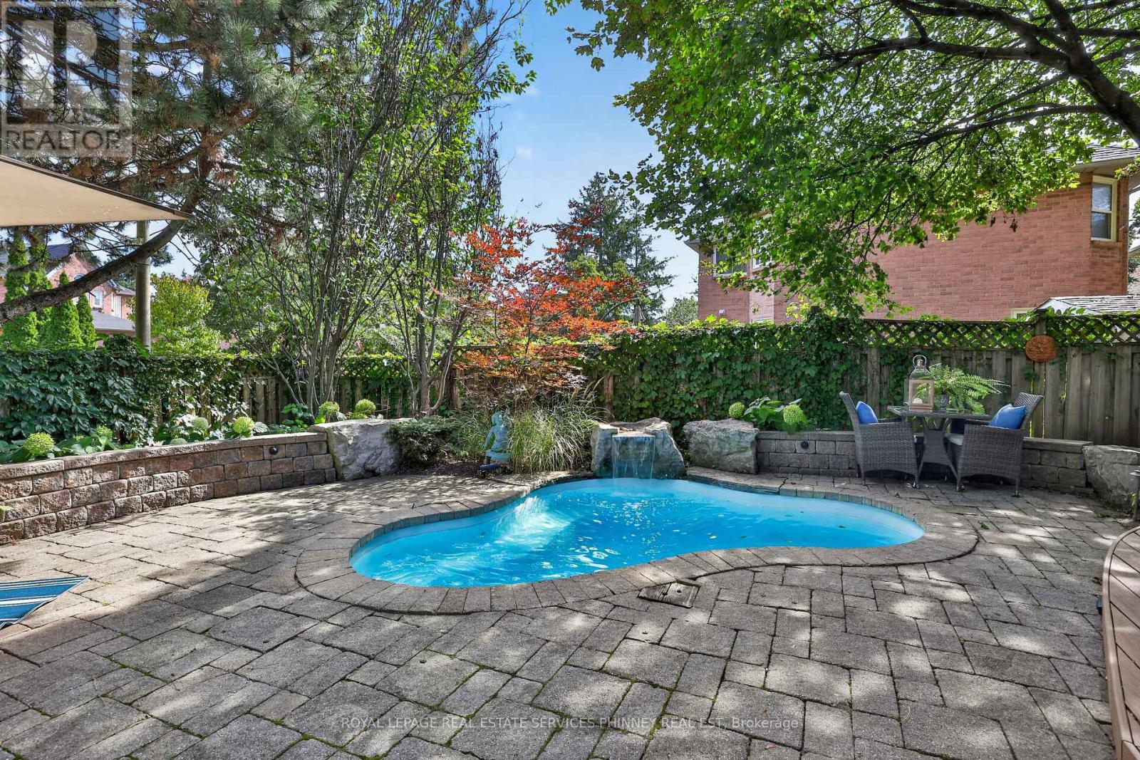 1572 Flamborough Circle Property Photo 38