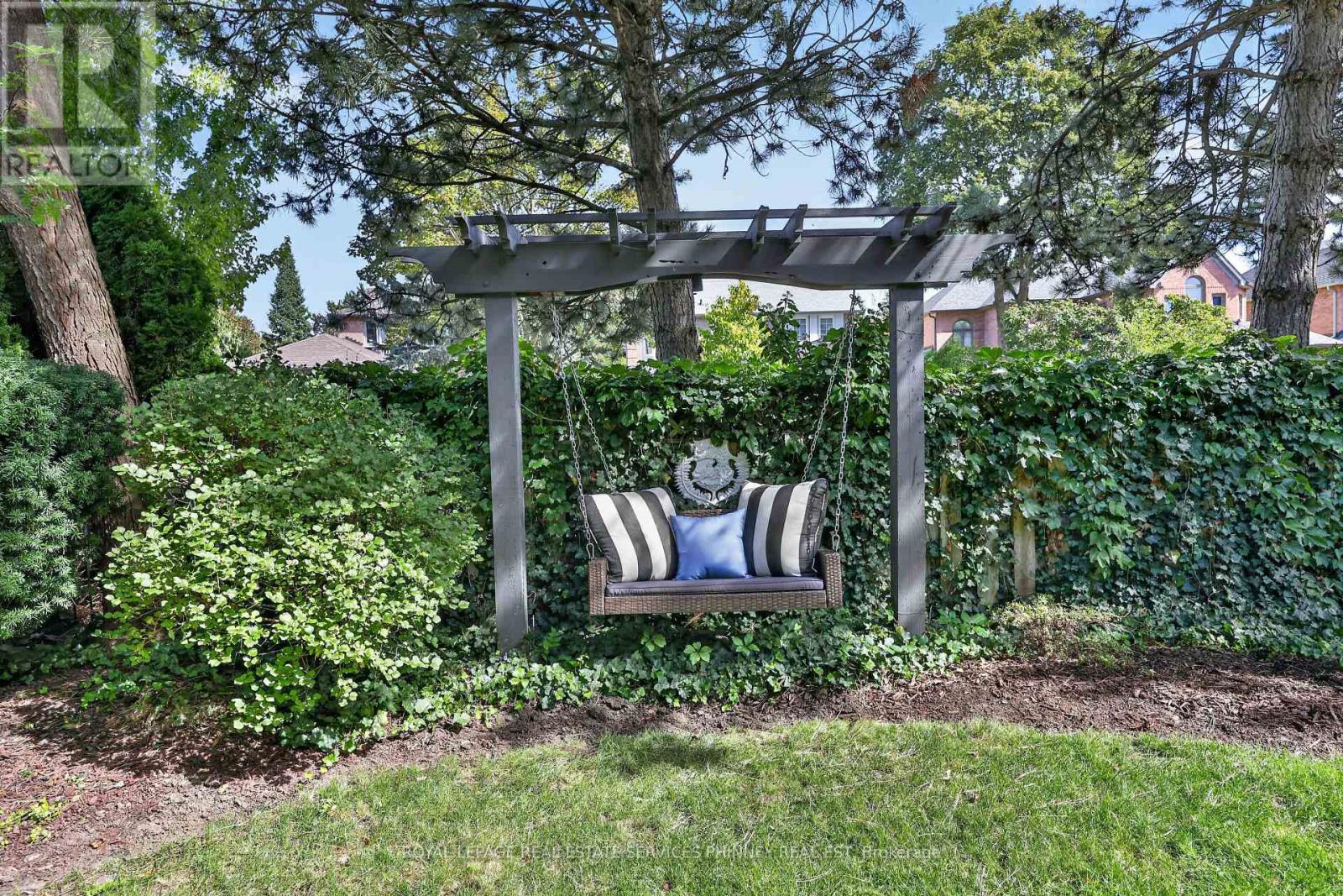 1572 Flamborough Circle Property Photo 41