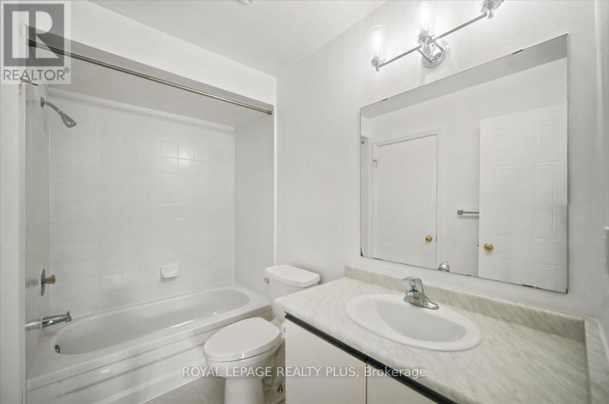 15 - 45 Bristol Road E Property Photo 22