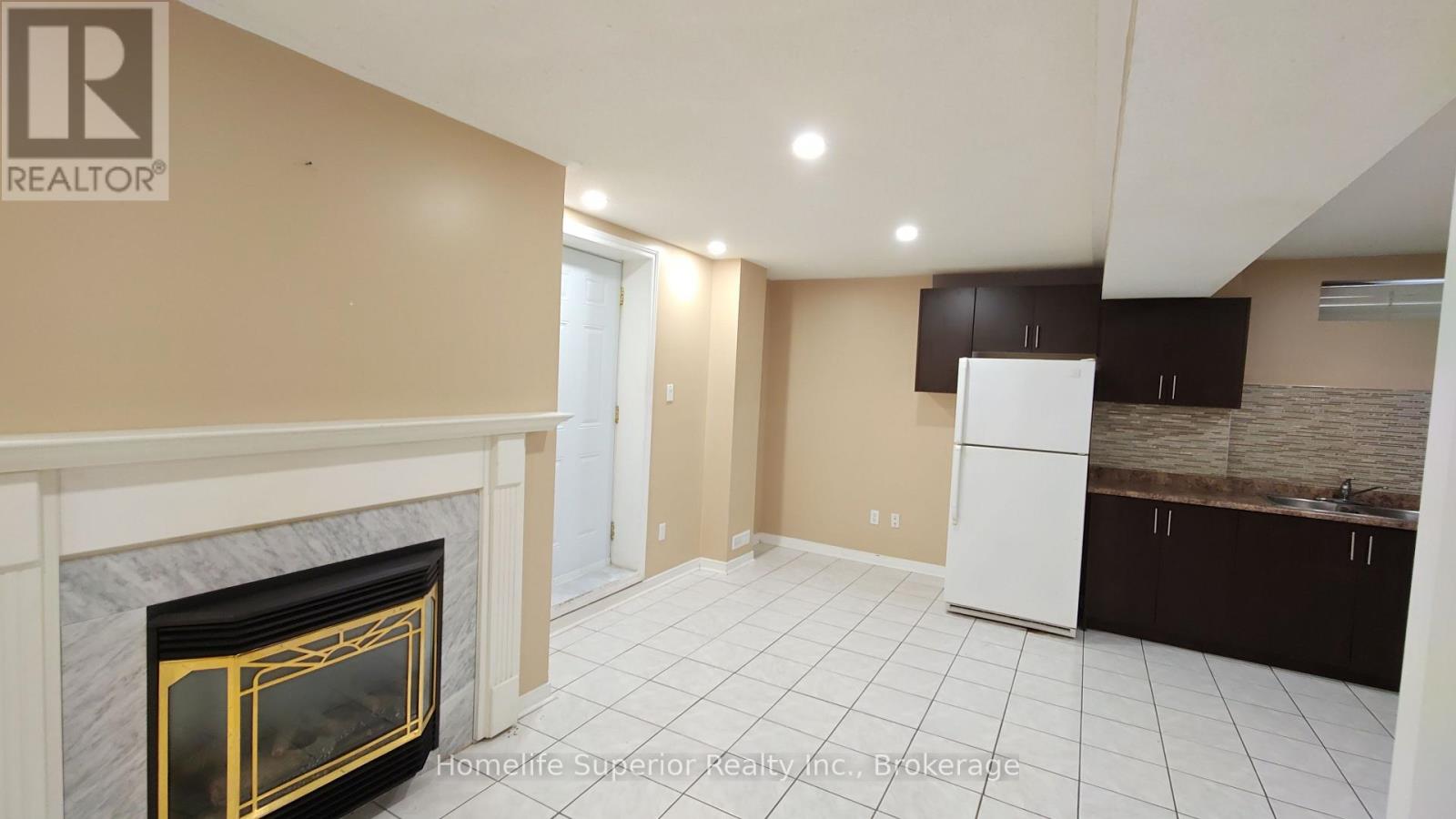17 Summerfield Crescent Property Photo 7