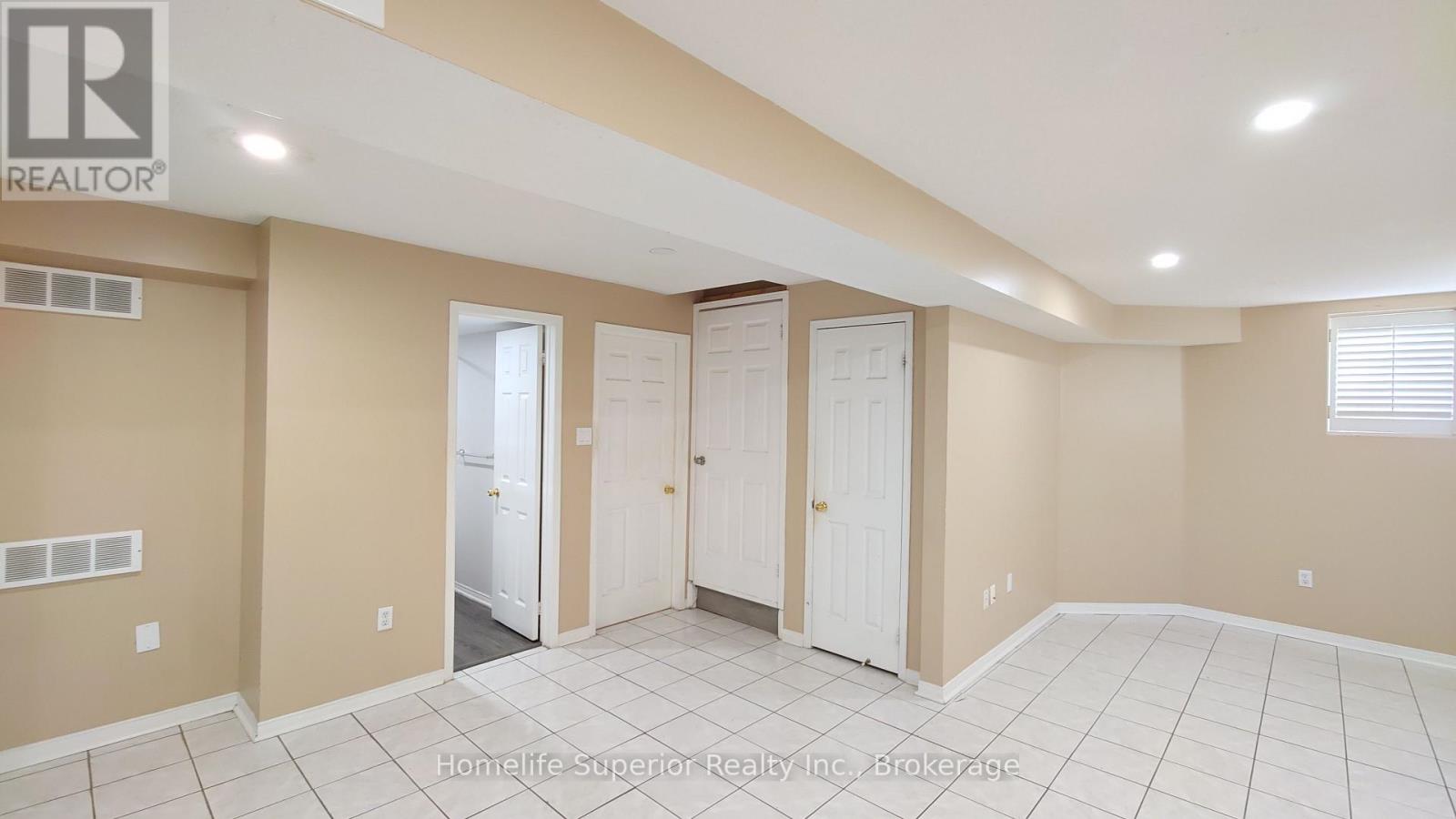 17 Summerfield Crescent Property Photo 11