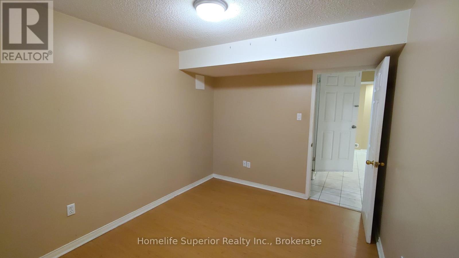 17 Summerfield Crescent Property Photo 18