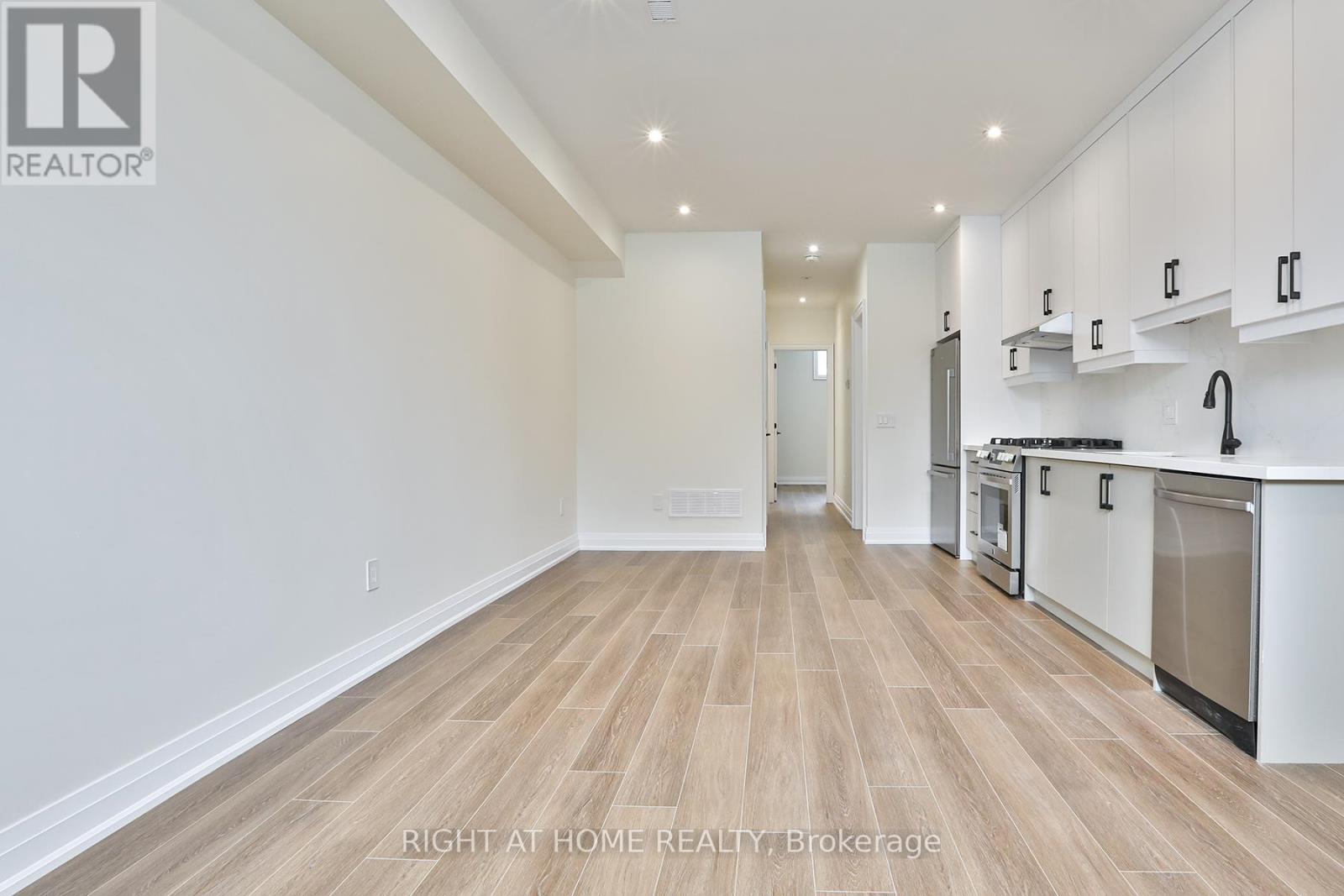 2 - 39 Fifteenth Street Property Photo 6