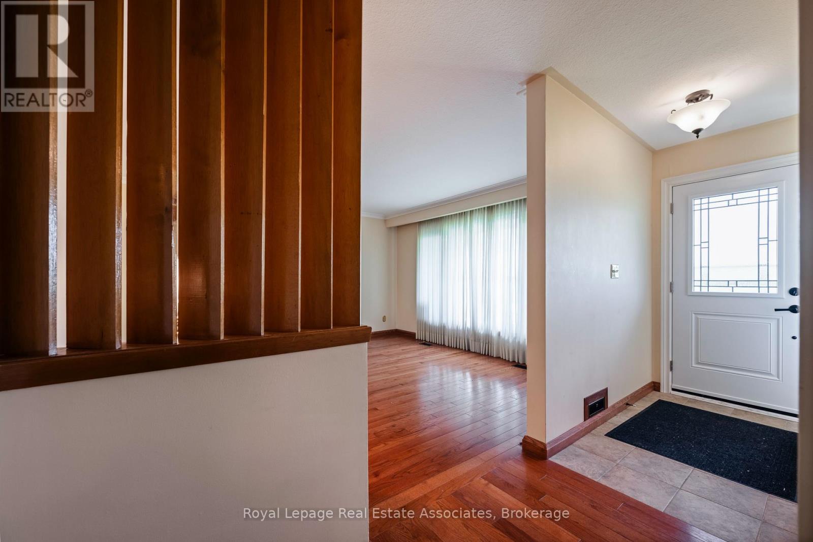 12851 9 Line Property Photo 5