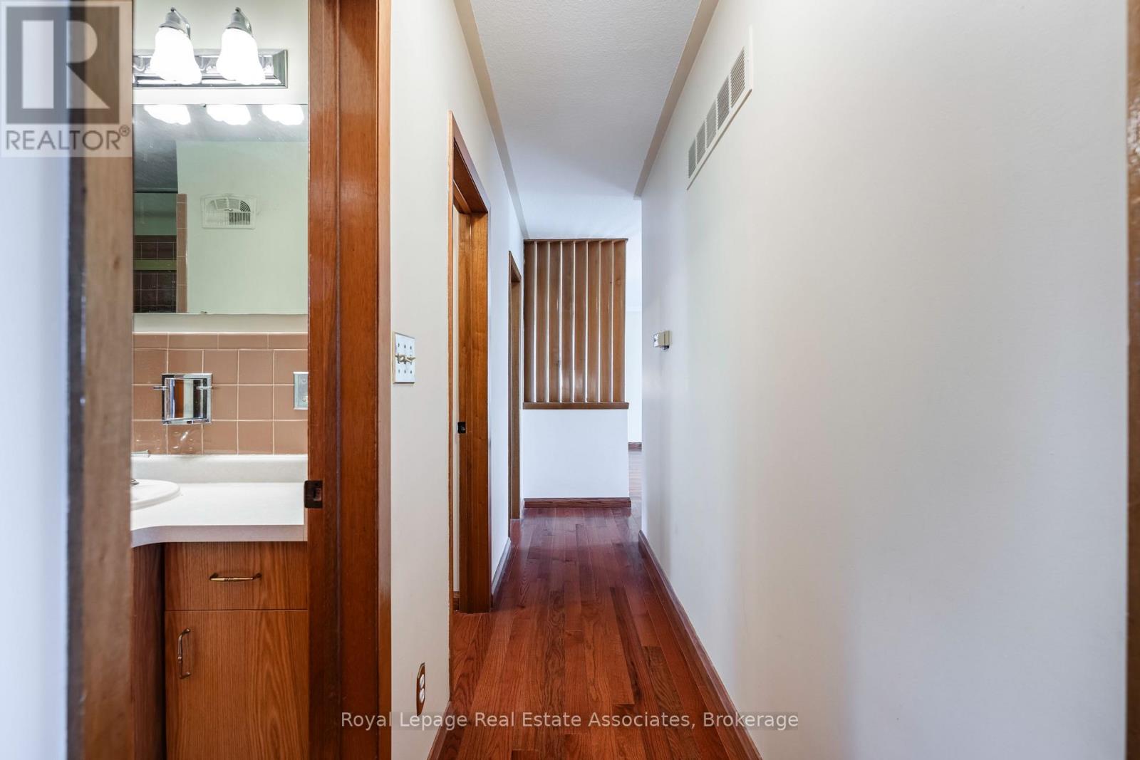 12851 9 Line Property Photo 16