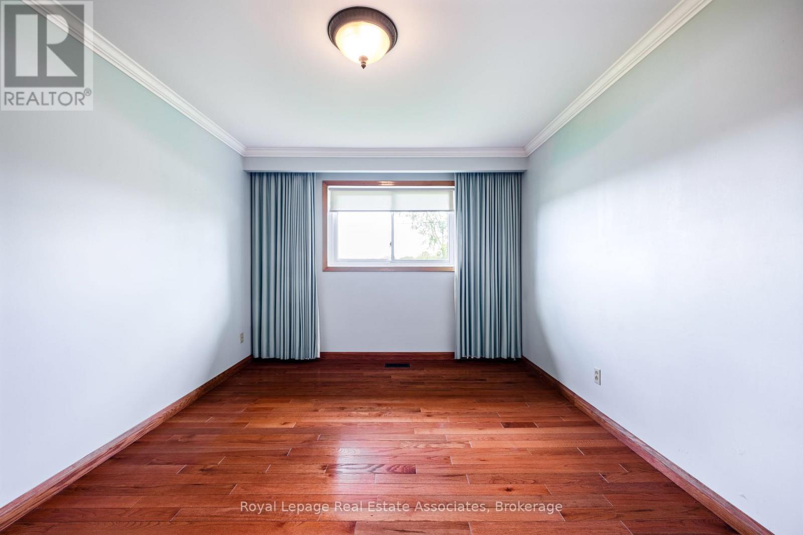12851 9 Line Property Photo 17