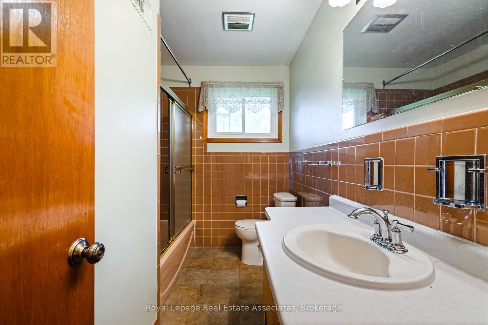 12851 9 Line Property Photo 26