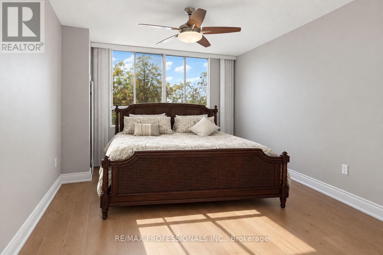 304 - 1271 Walden Circle Property Photo 29