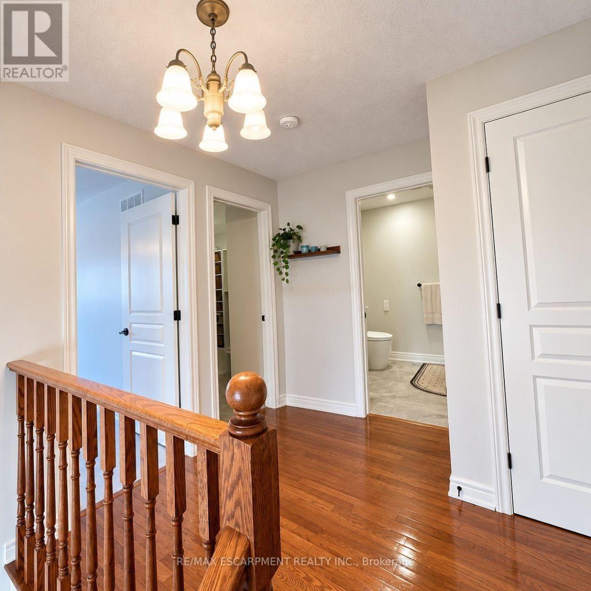 5321 Applegarth Drive Property Photo 17