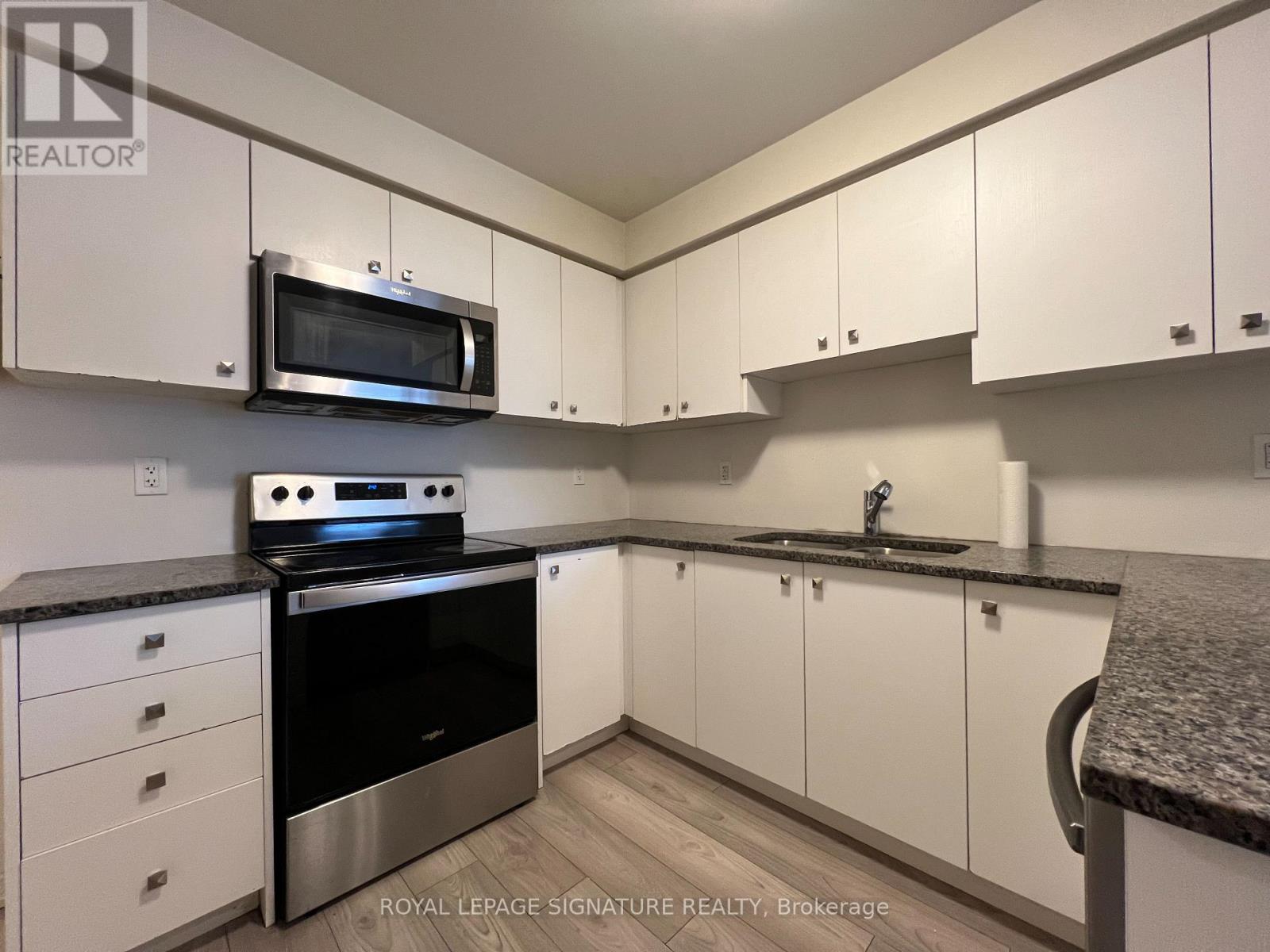 4 - 24 Humberwood Boulevard Property Photo 6