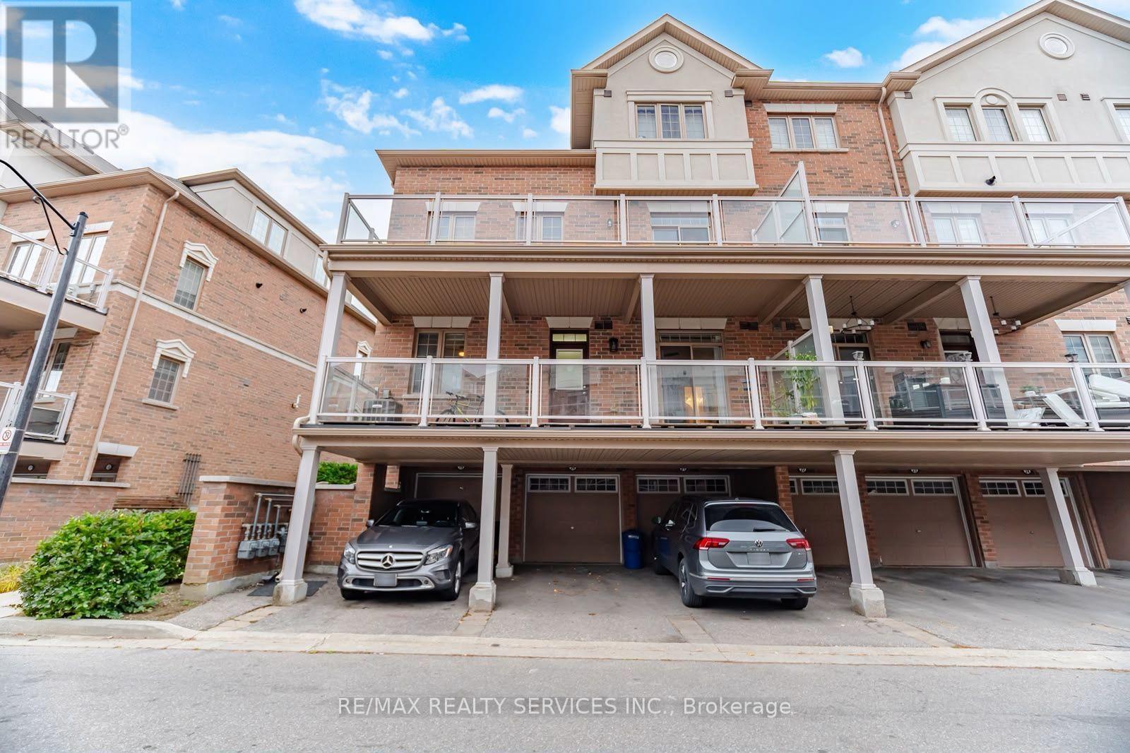 20 - 180 HOWDEN BOULEVARD Property Photo 1