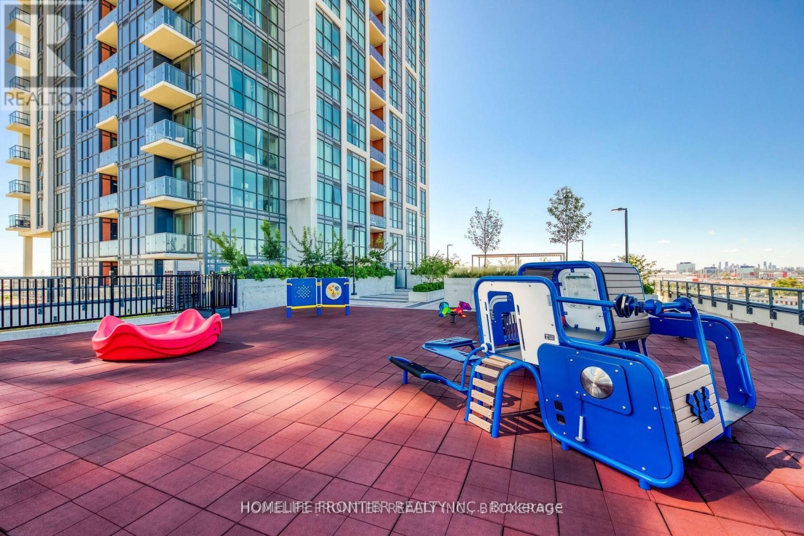 617 - 50 Thomas Riley Road Se Property Photo 4