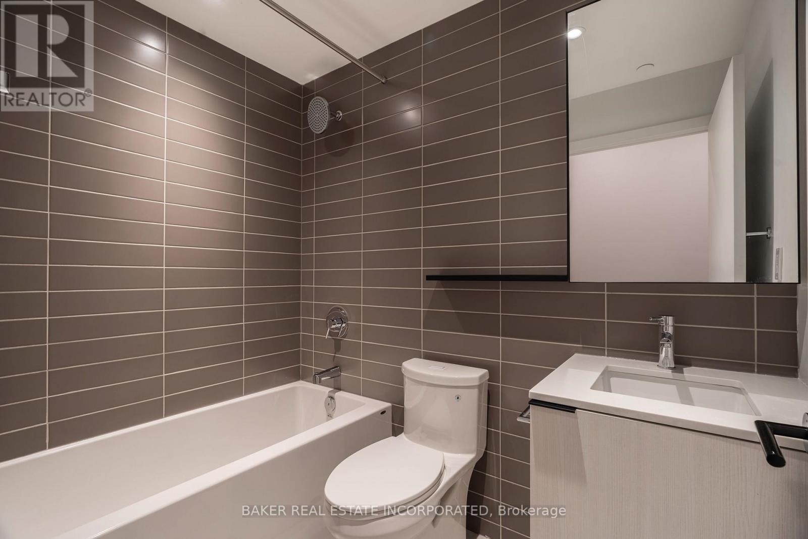 208 - 740 Dupont Street Property Photo 8