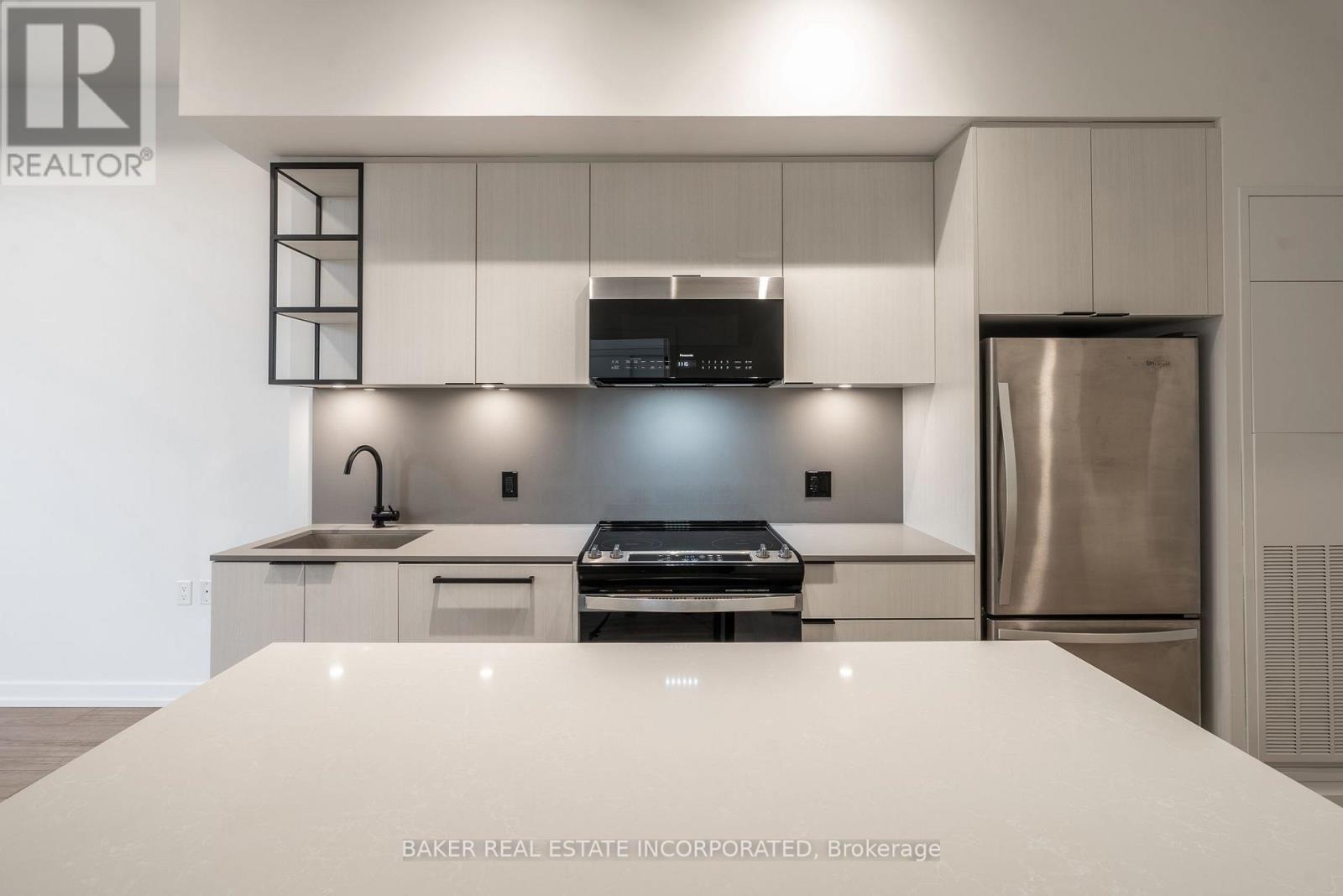 208 - 740 Dupont Street Property Photo 13