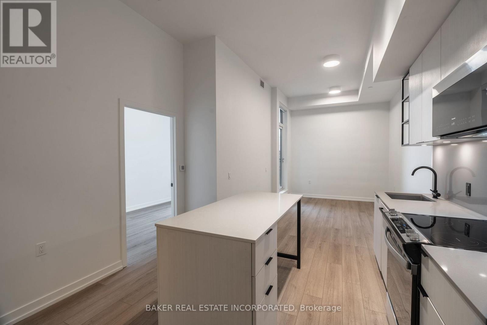 208 - 740 Dupont Street Property Photo 15