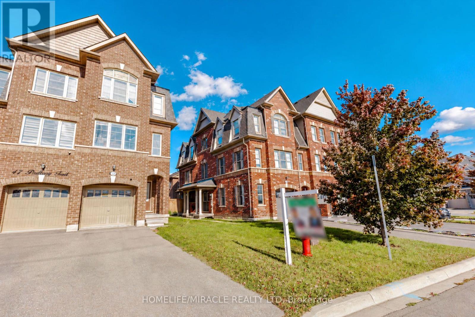 45 Padbury Trail Property Photo 2