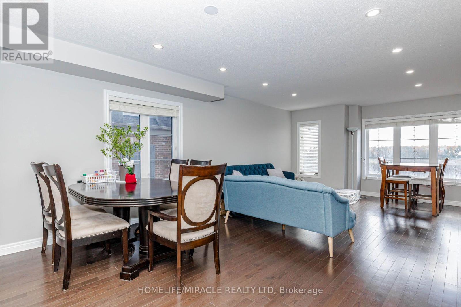 45 Padbury Trail Property Photo 13