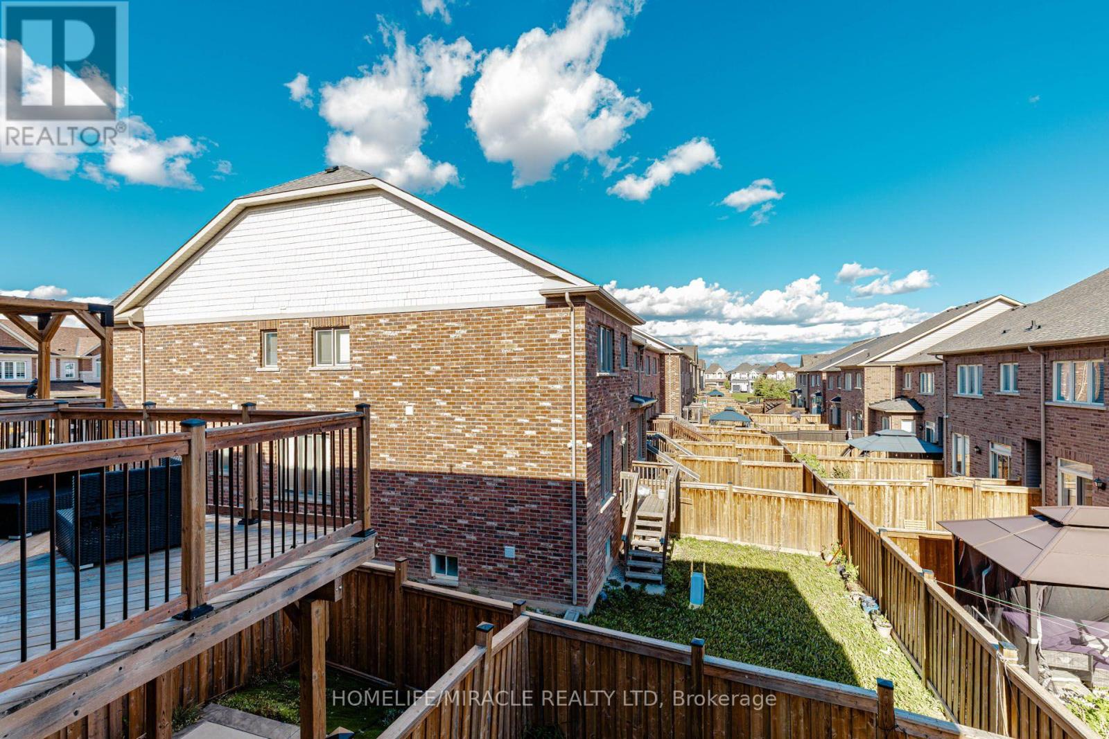 45 Padbury Trail Property Photo 28