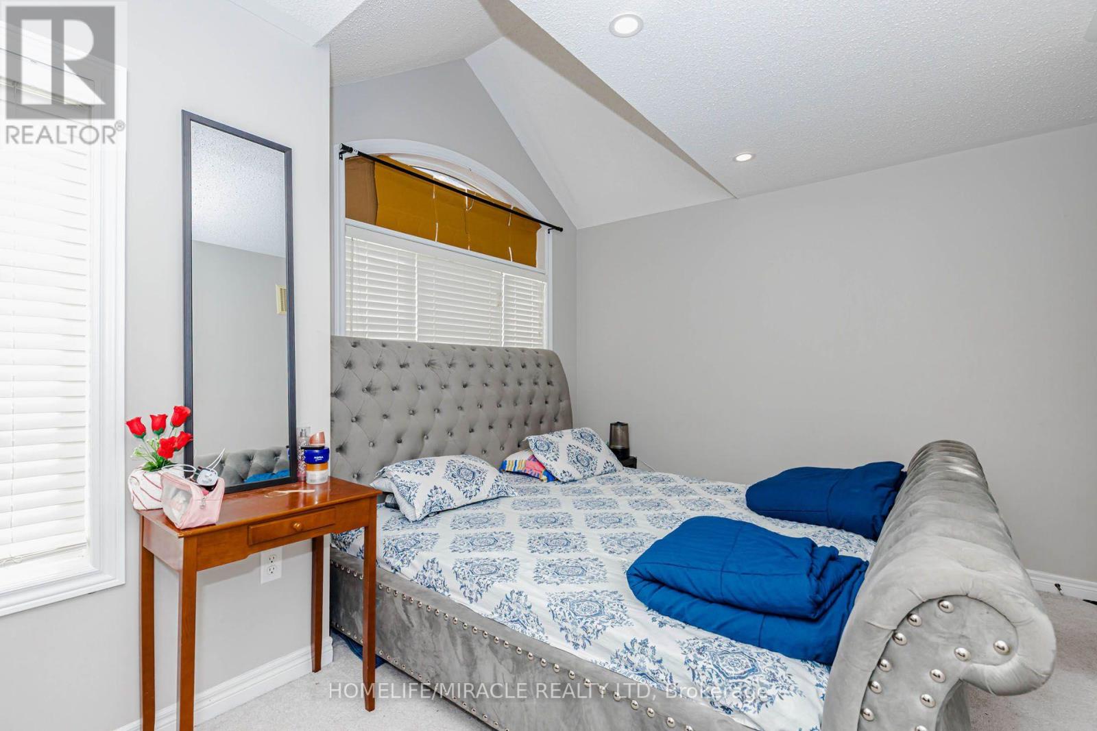 45 Padbury Trail Property Photo 40