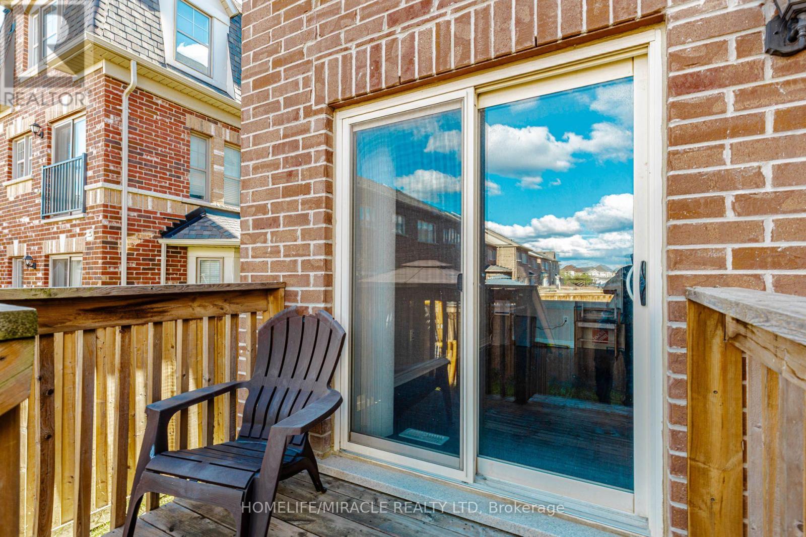 45 Padbury Trail Property Photo 46