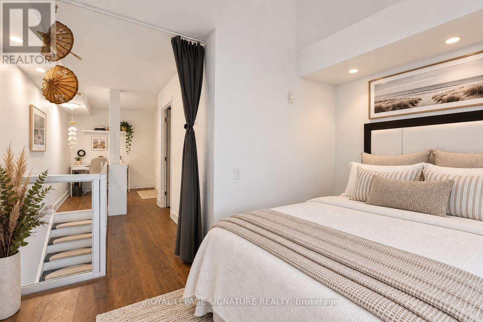 917 - 1040 The Queensway Property Photo 9