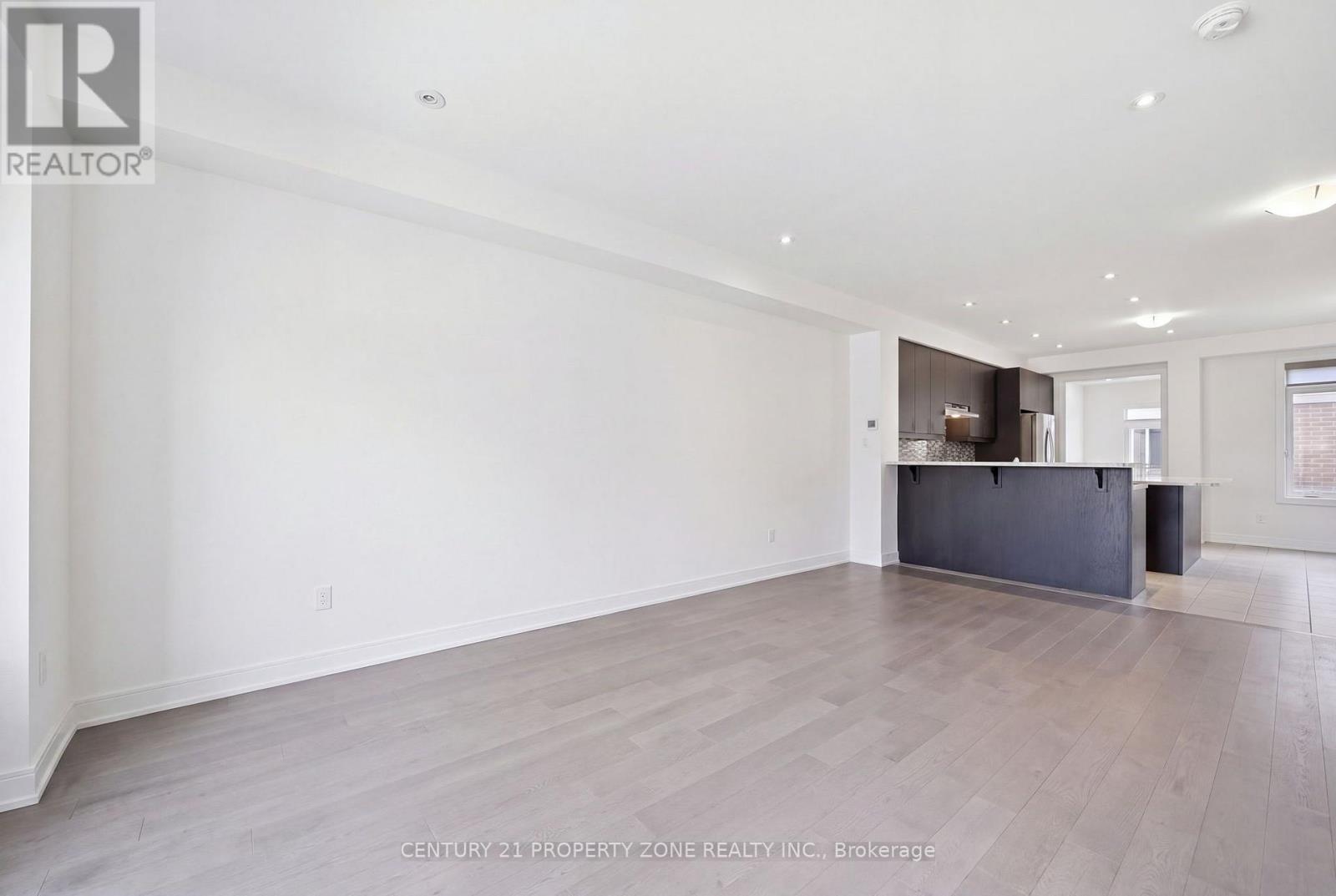 100 Pearman Crescent Property Photo 5