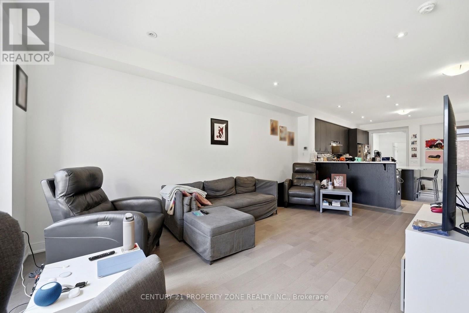 100 Pearman Crescent Property Photo 6