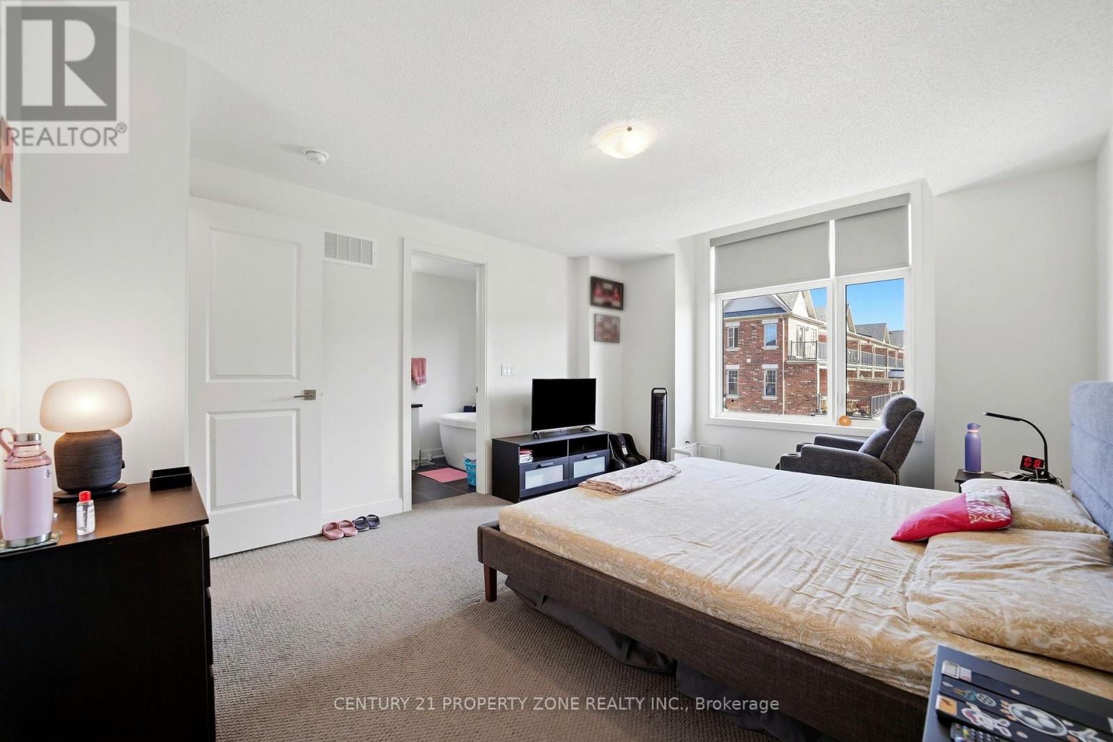 100 Pearman Crescent Property Photo 28