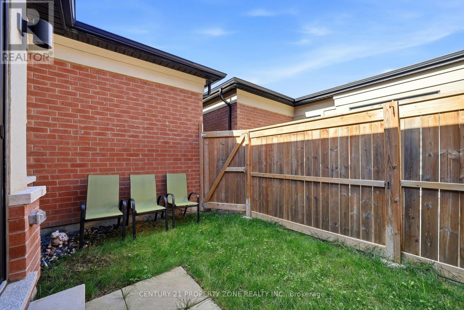 100 Pearman Crescent Property Photo 42