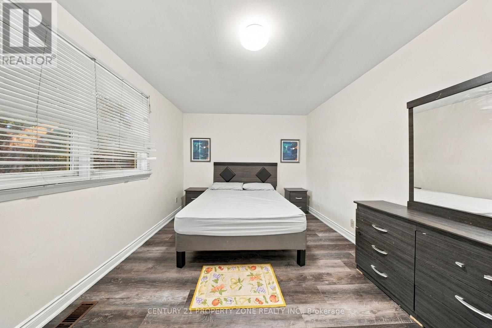 38 Eden Park Property Photo 25
