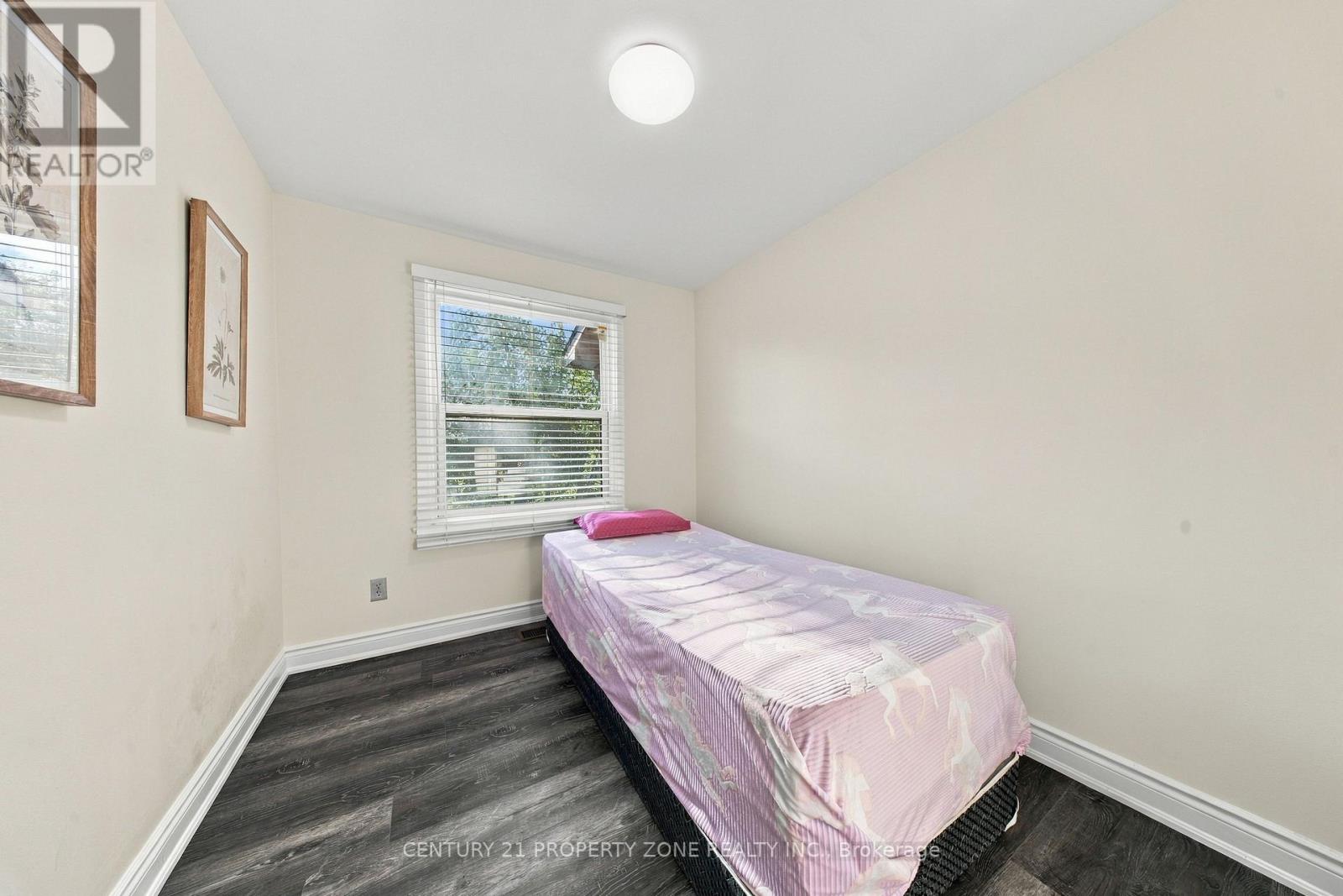 38 Eden Park Property Photo 28