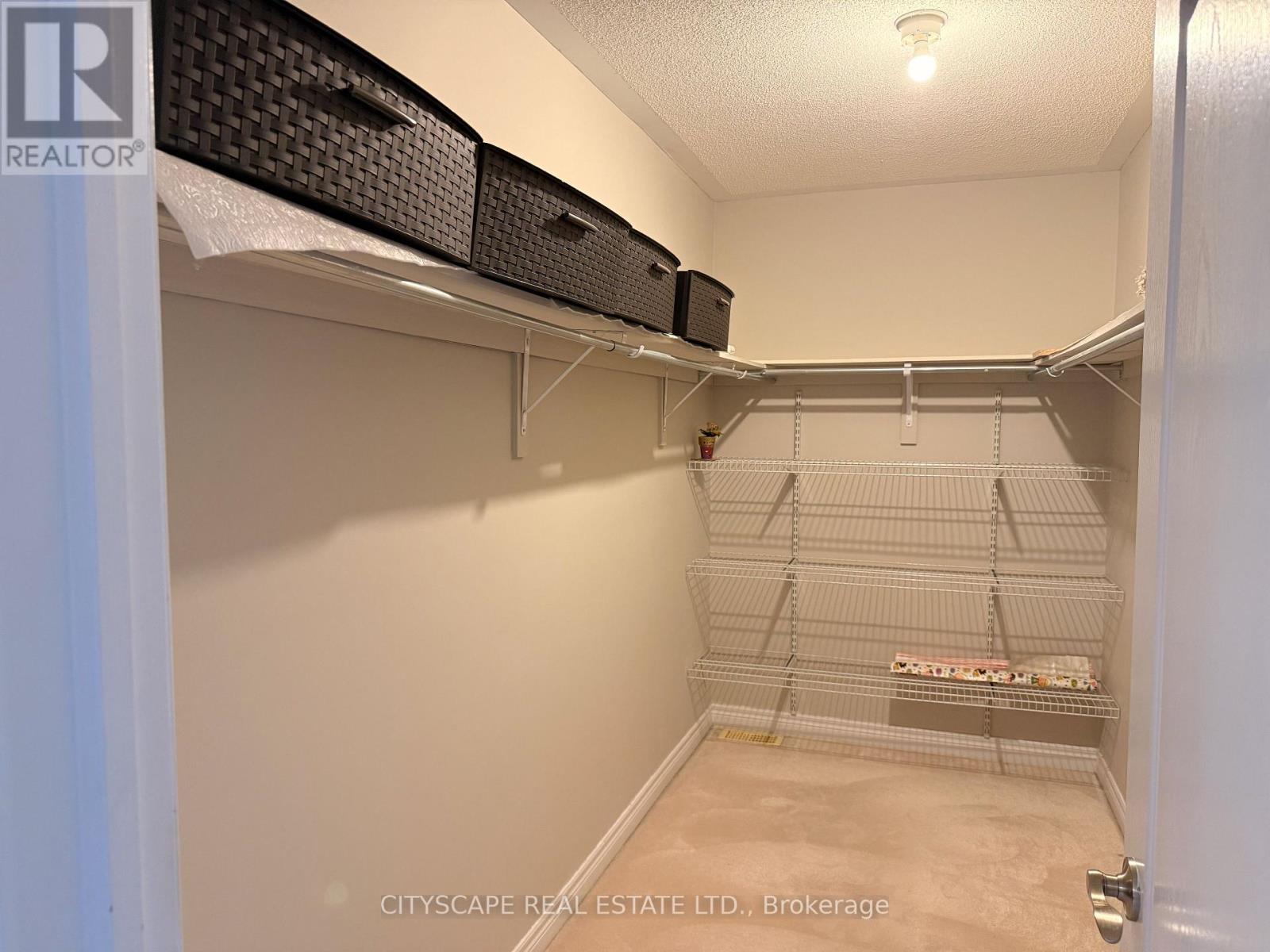 3232 Escada Drive Property Photo 18
