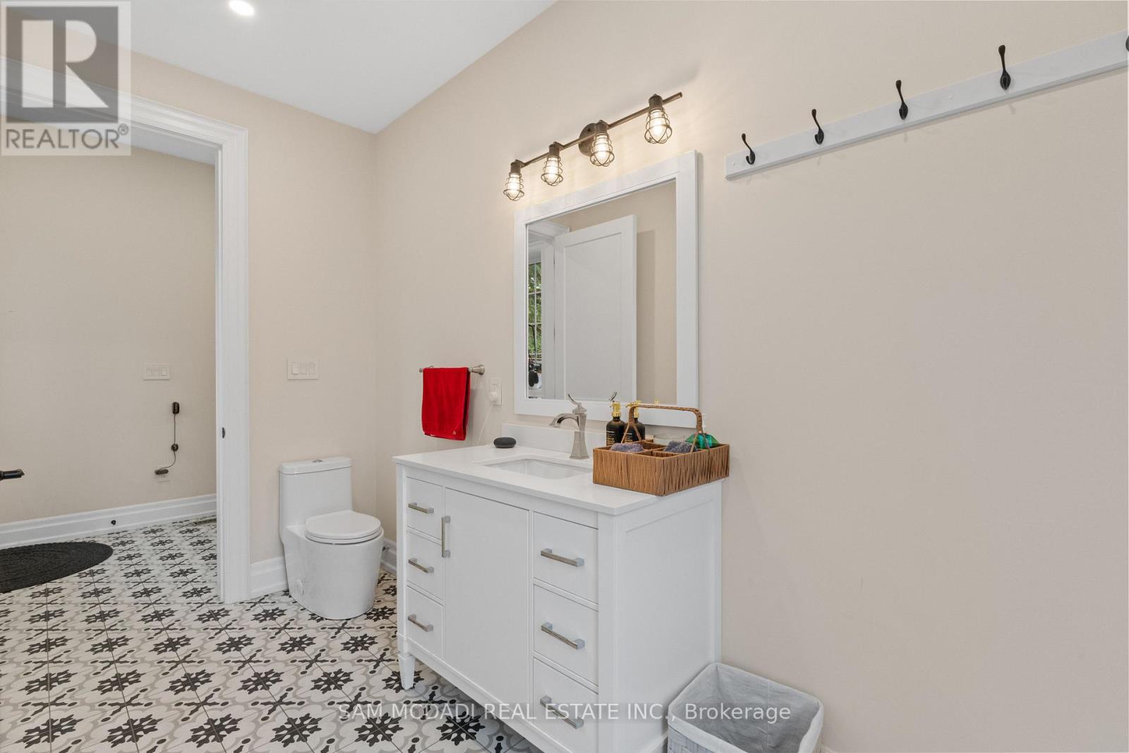 834 Edistel Crescent Property Photo 14