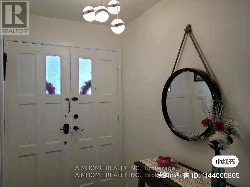 #1 - 68 Claver Avenue Property Photo 2