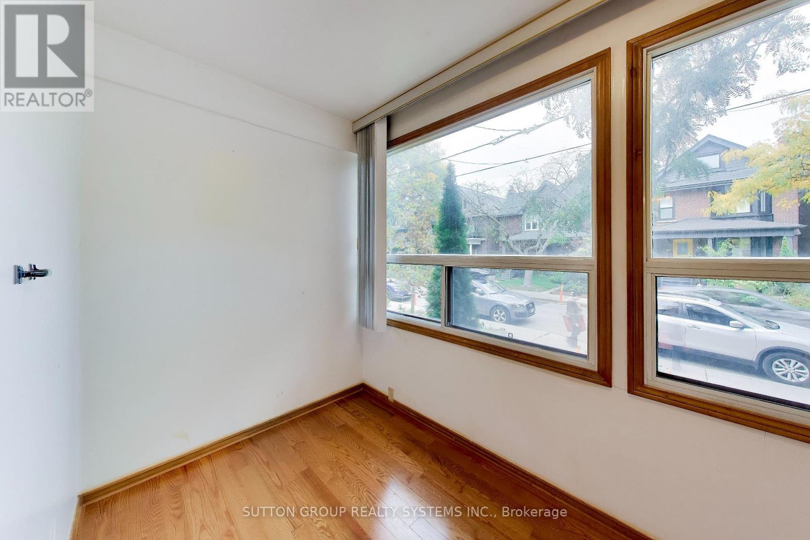 8 Alhambra Avenue Property Photo 11