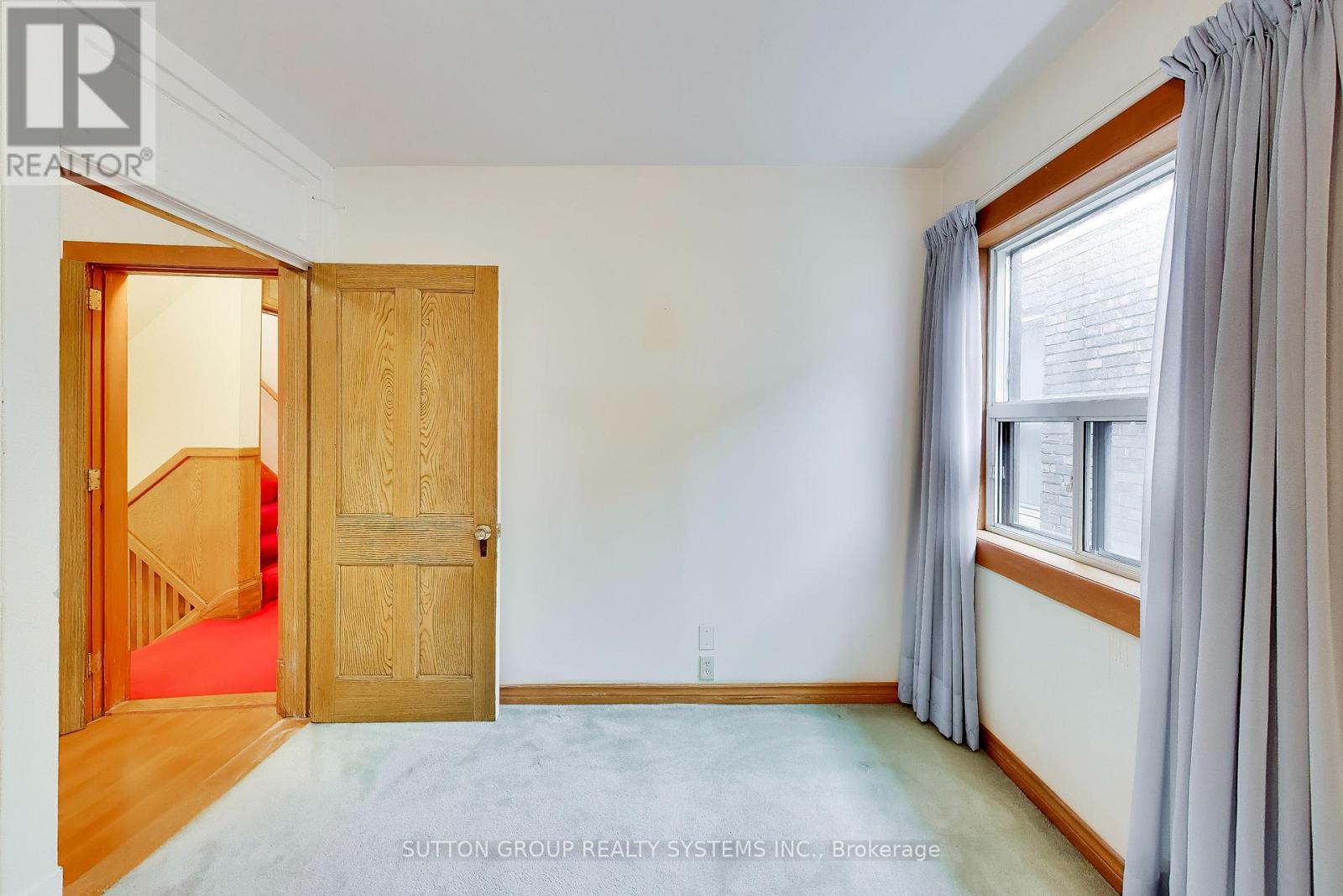 8 Alhambra Avenue Property Photo 21