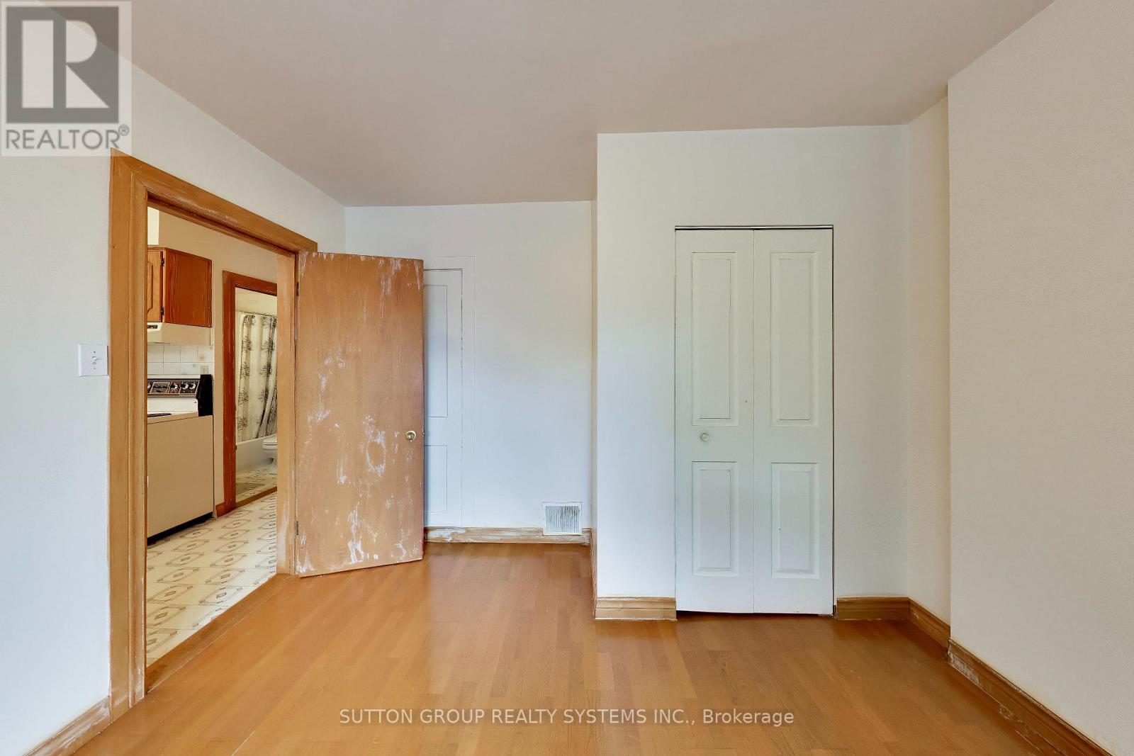 8 Alhambra Avenue Property Photo 26