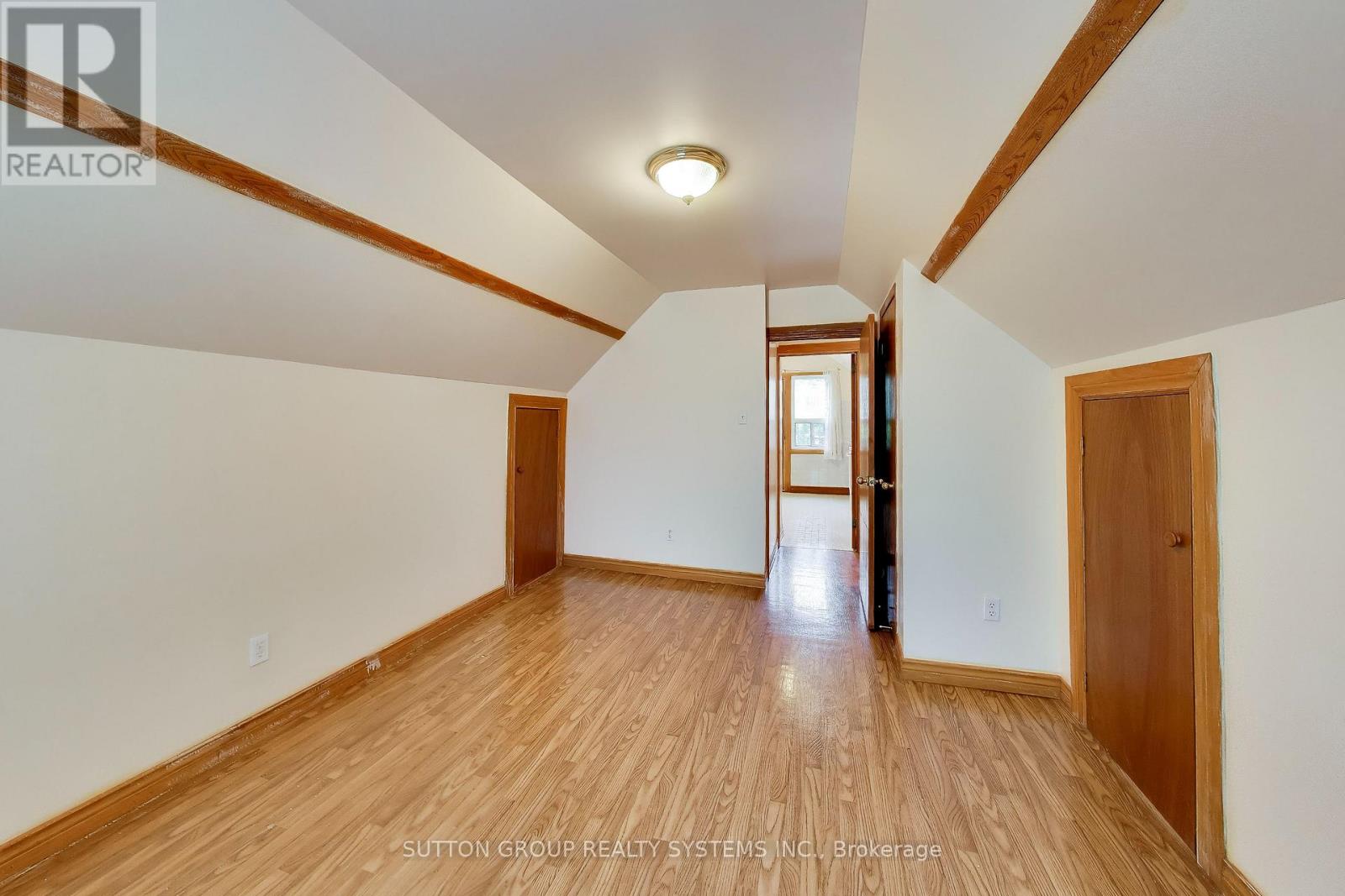 8 Alhambra Avenue Property Photo 32