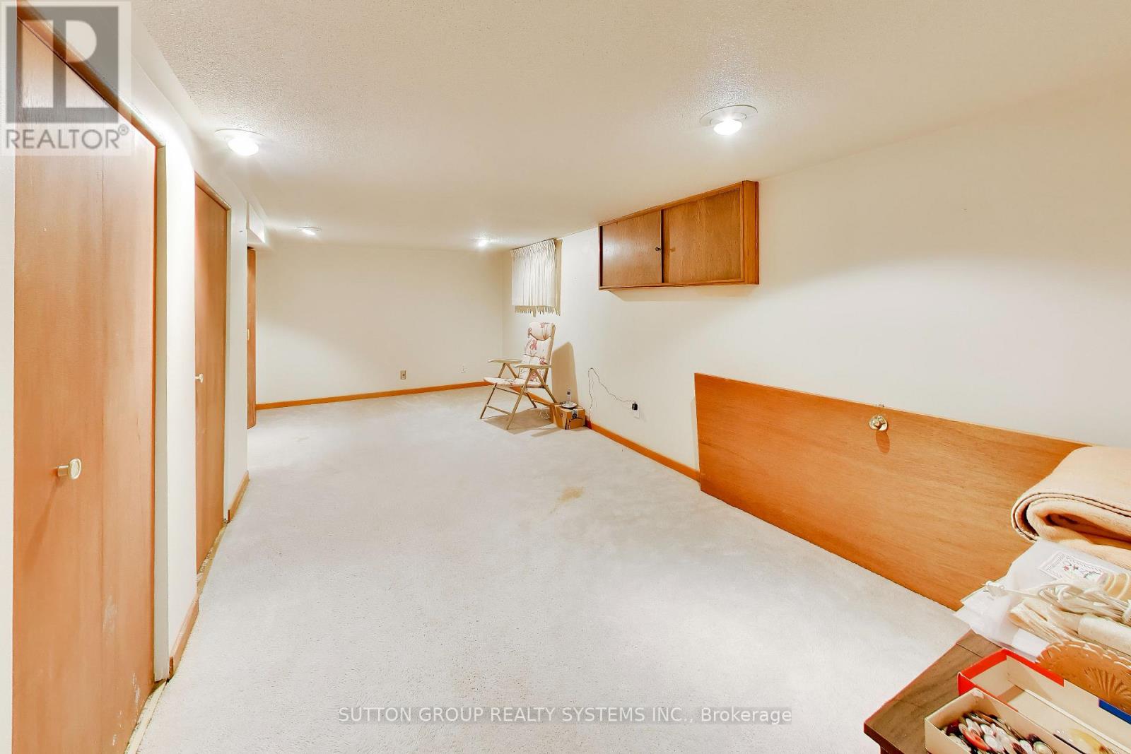 8 Alhambra Avenue Property Photo 35