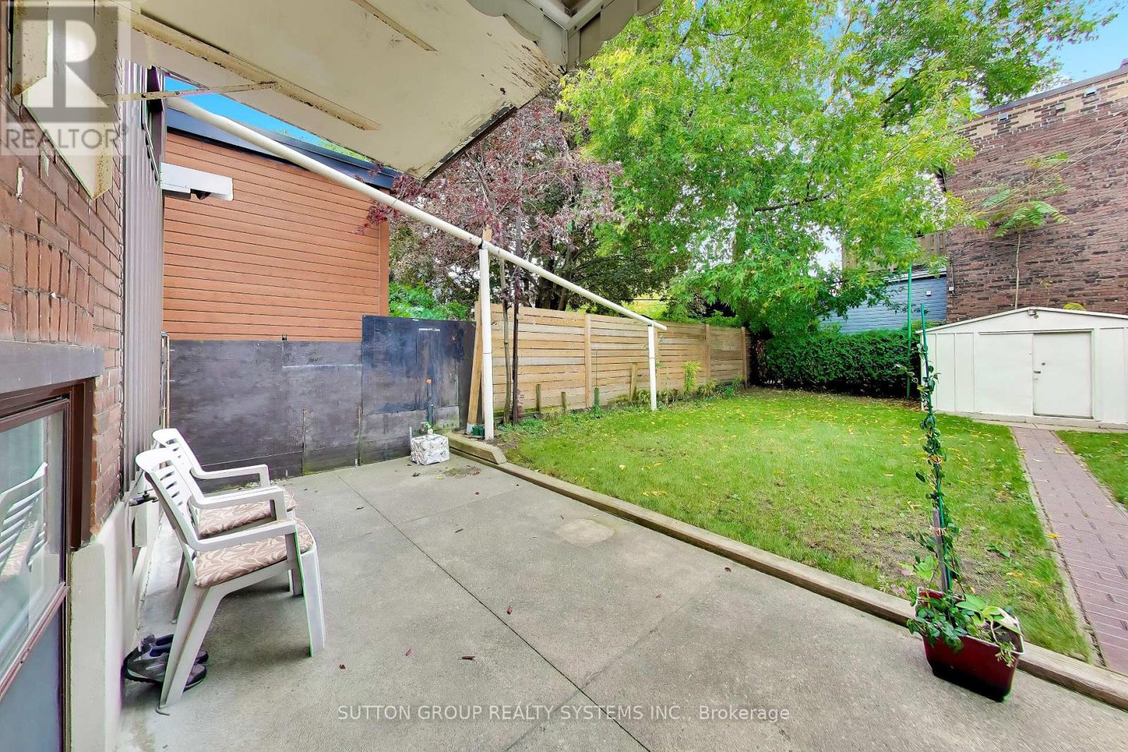 8 Alhambra Avenue Property Photo 41