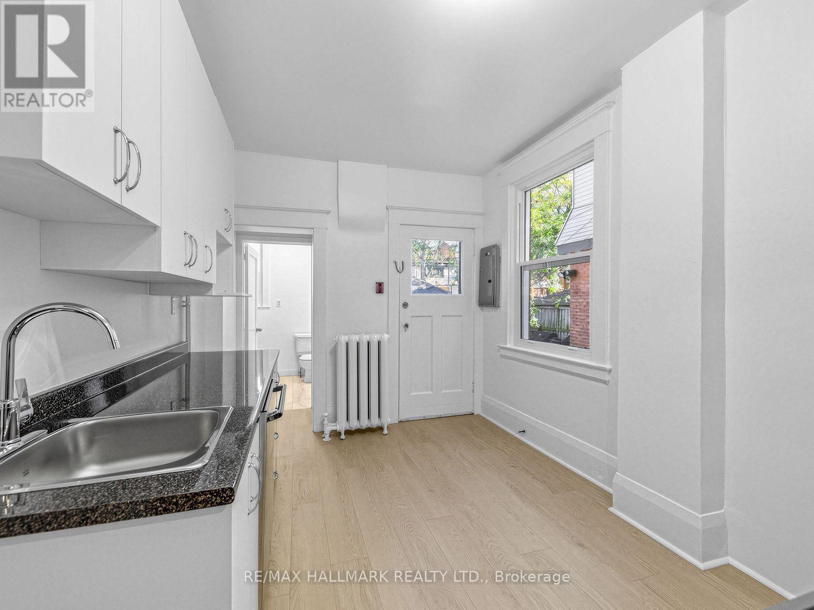 1 - 43 Highview Crescent Property Photo 11