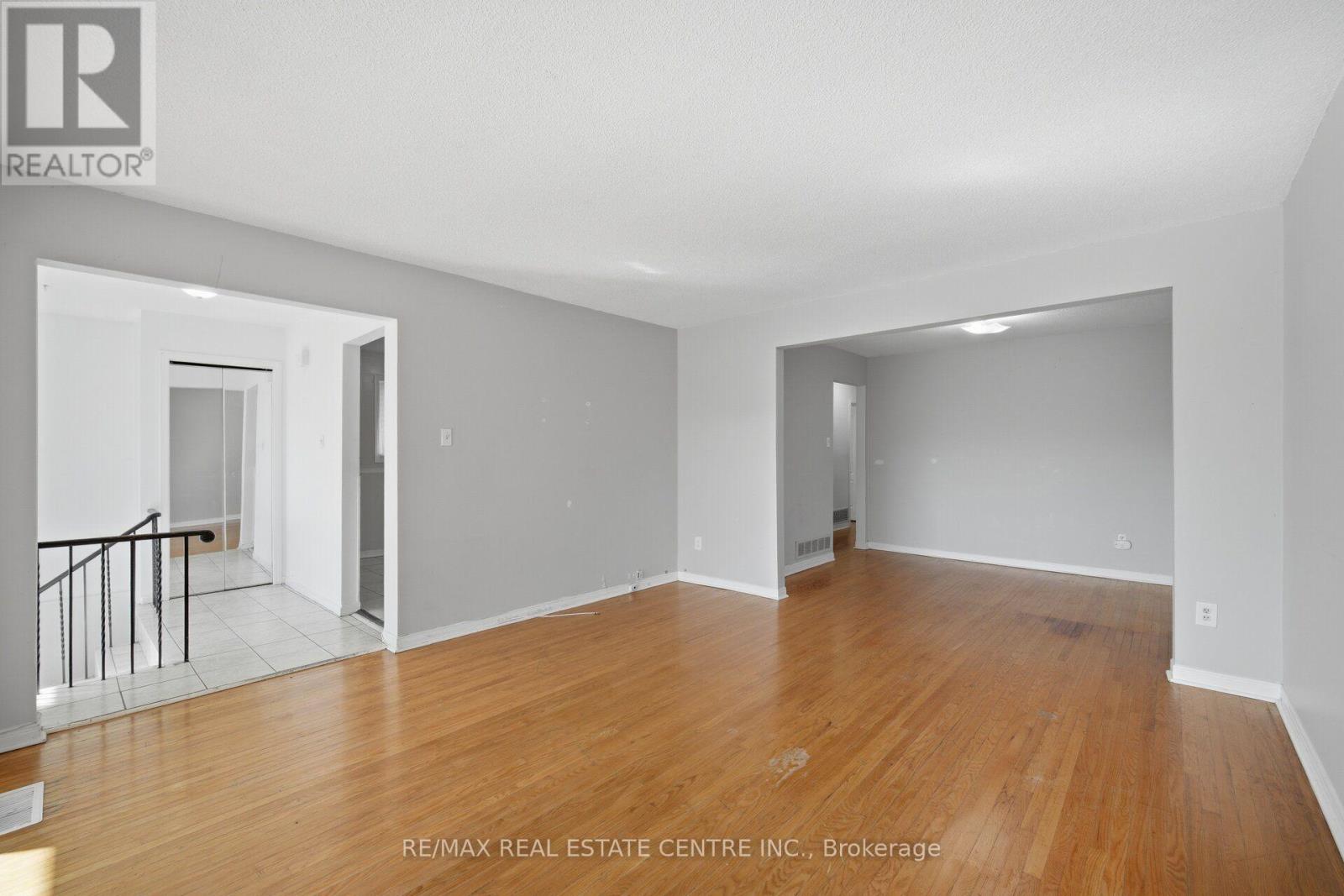 10 Major Oaks Drive Property Photo 12