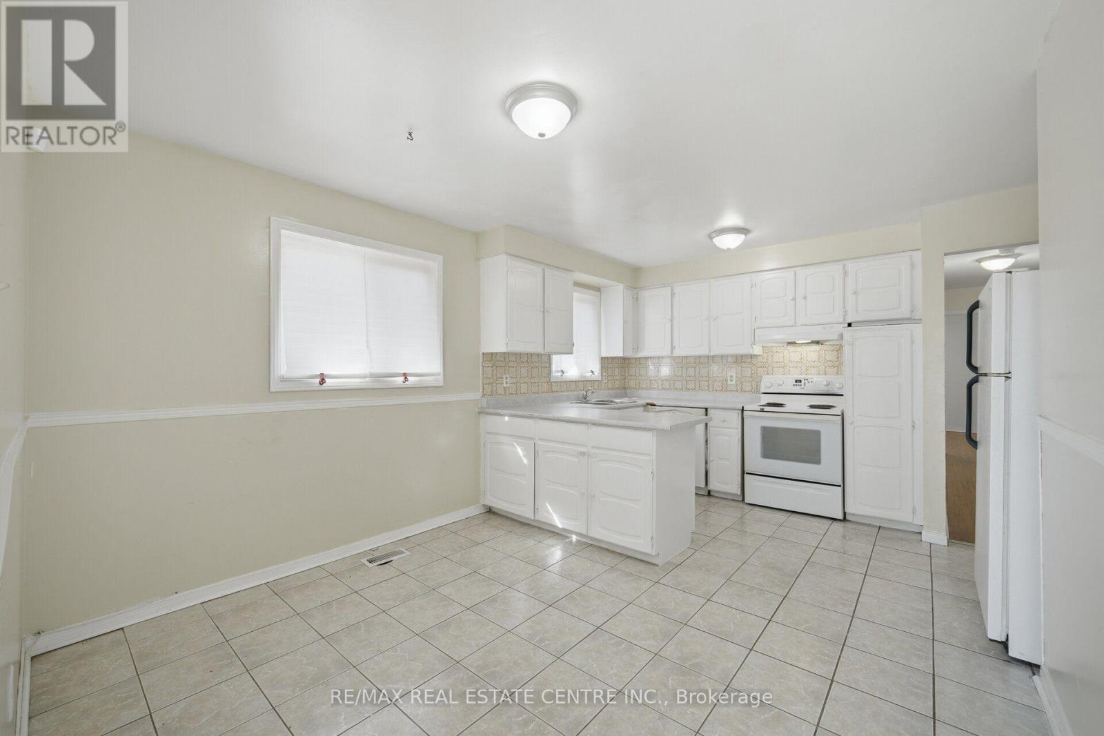 10 Major Oaks Drive Property Photo 14