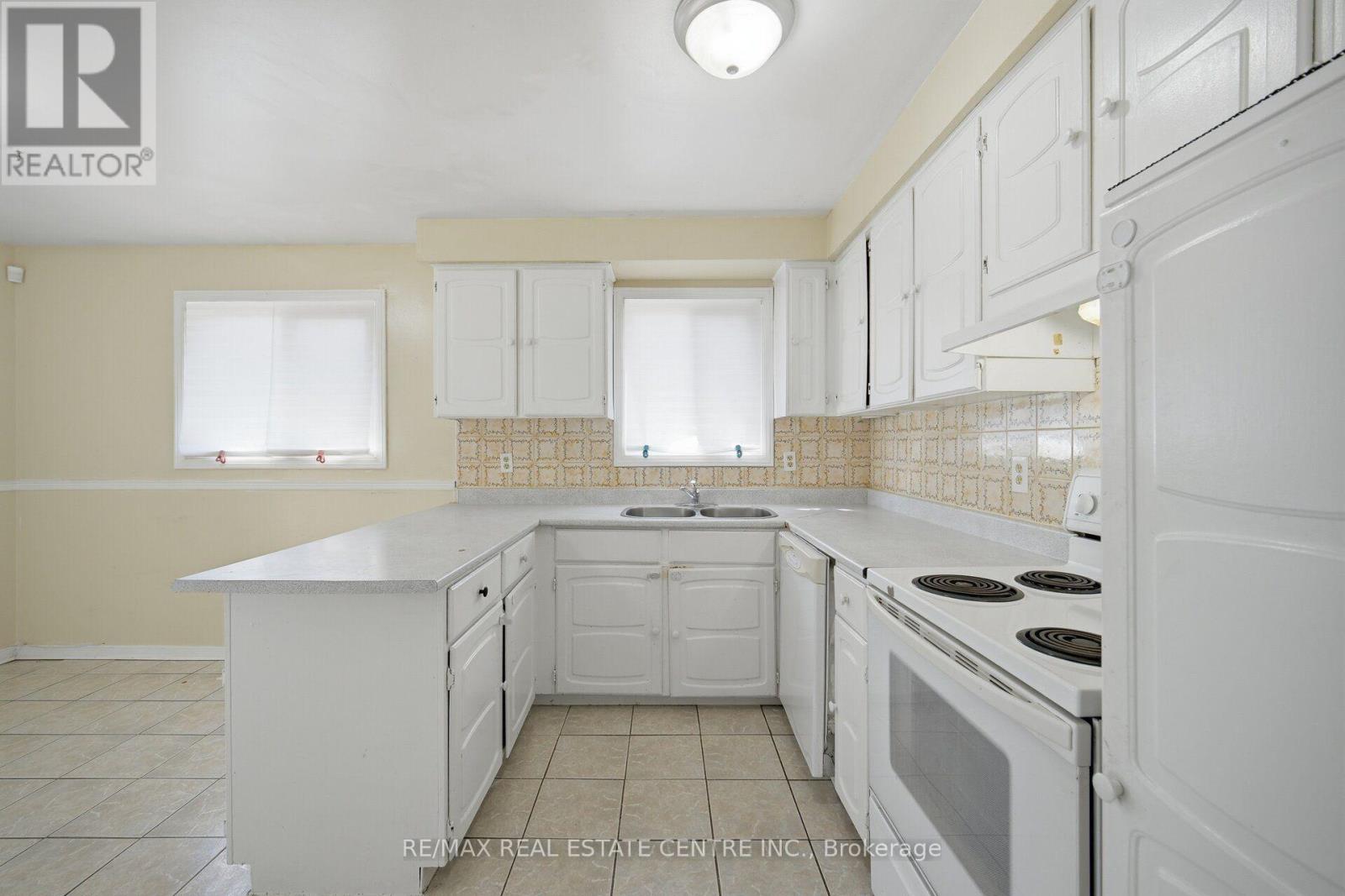 10 Major Oaks Drive Property Photo 17