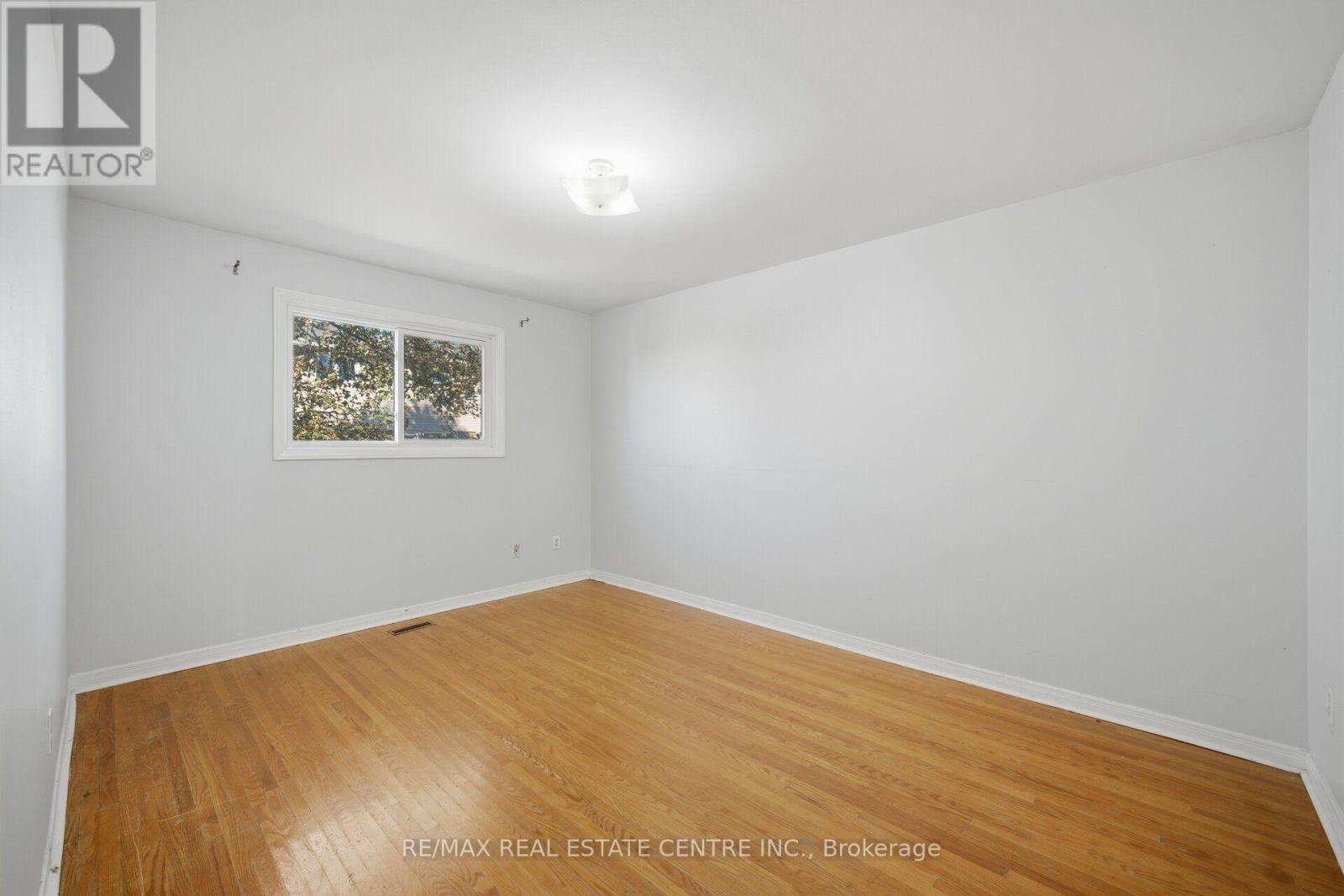 10 Major Oaks Drive Property Photo 21