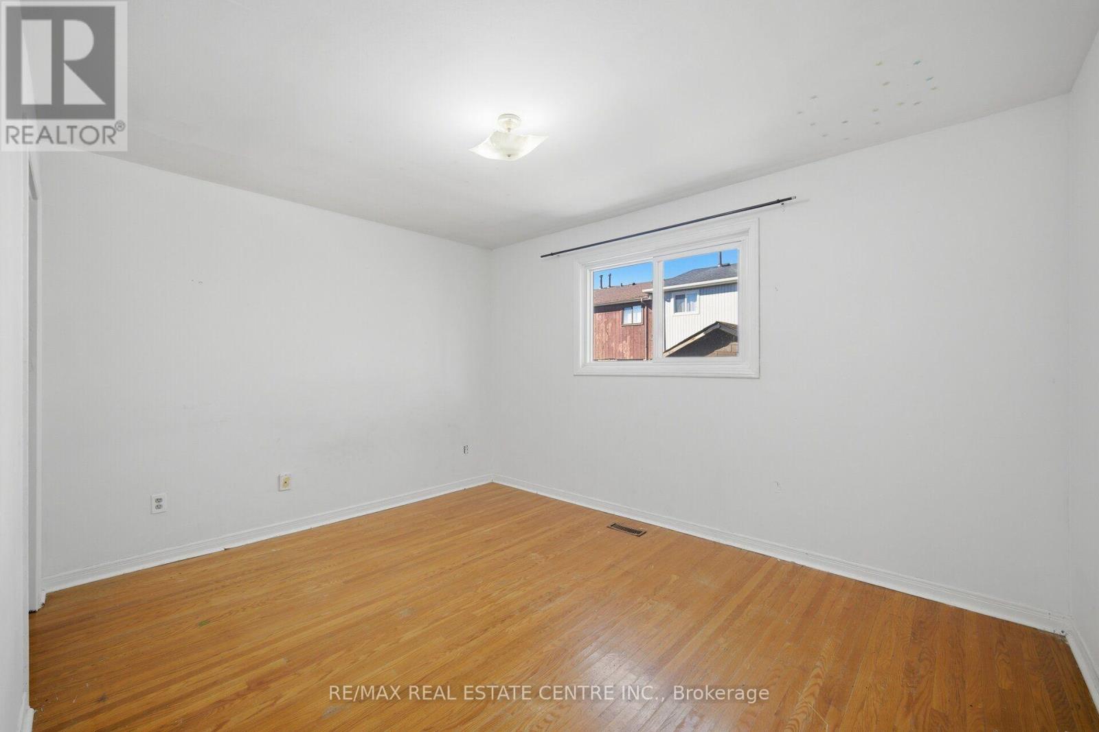 10 Major Oaks Drive Property Photo 22