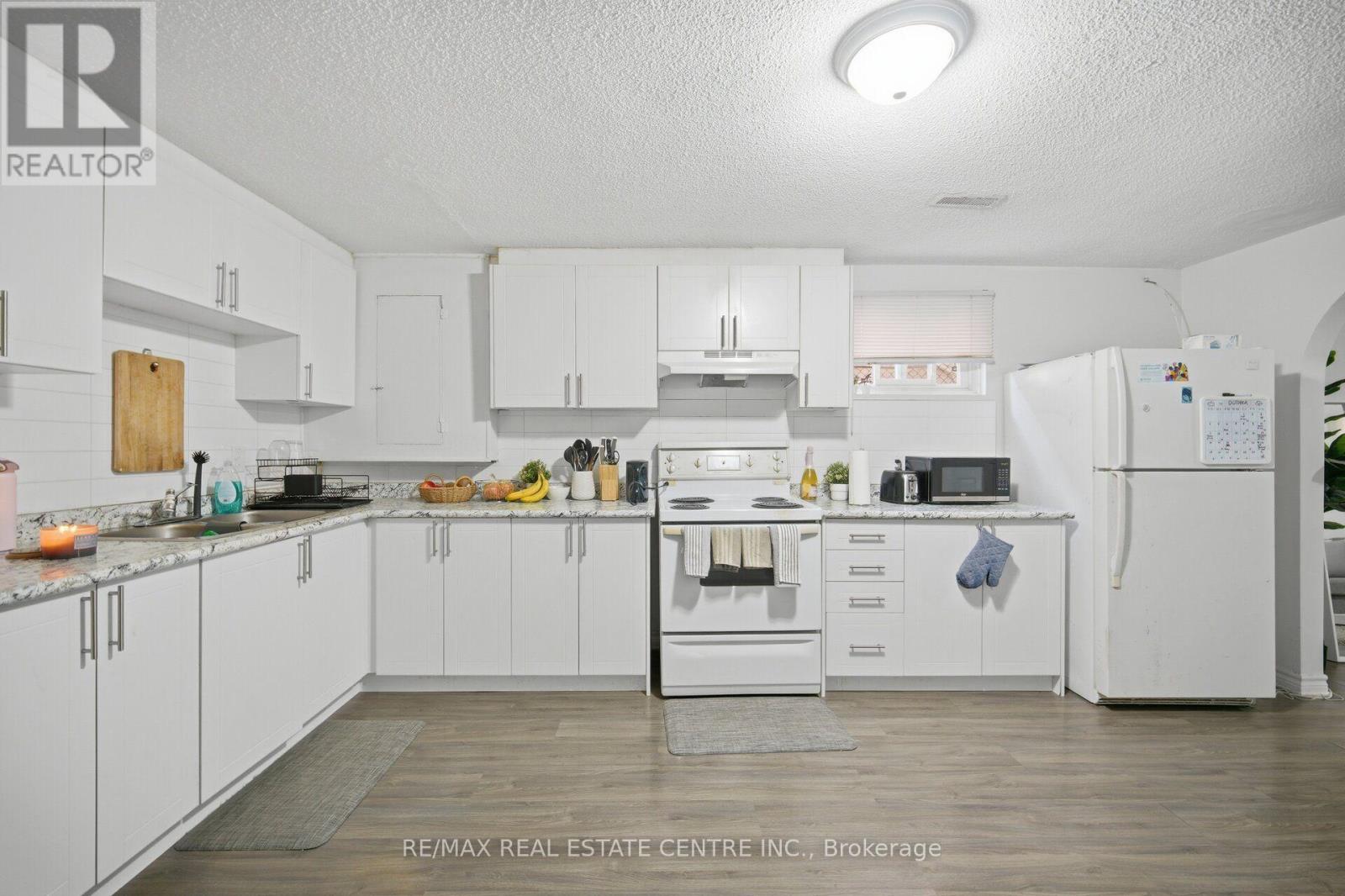 10 Major Oaks Drive Property Photo 29