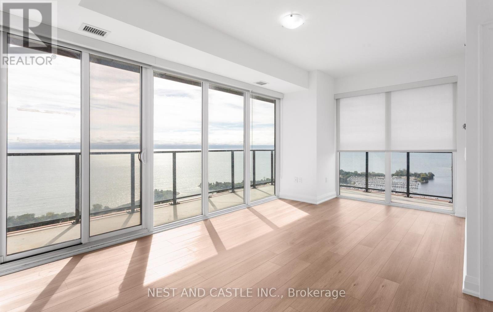 W14105862 Property Photo 2