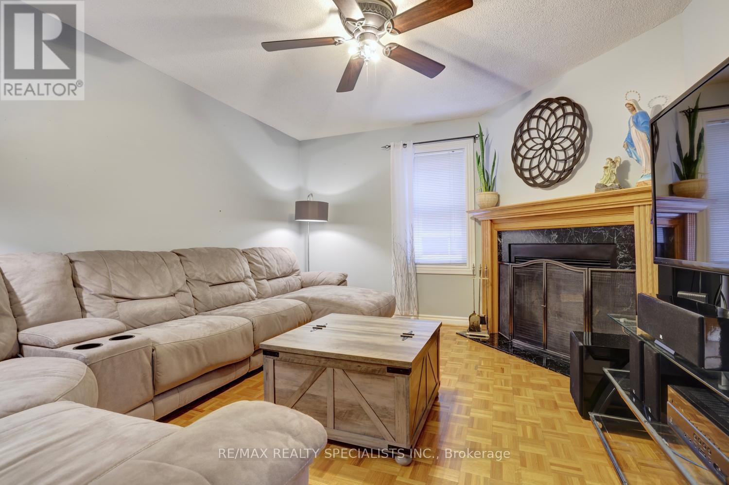 4464 Weeping Willow Drive Property Photo 17